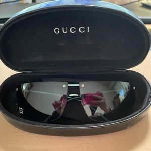 Vintage Gucci Y2K Sunglasses w/Crystal GG Lens. Authentic. Good Condition.